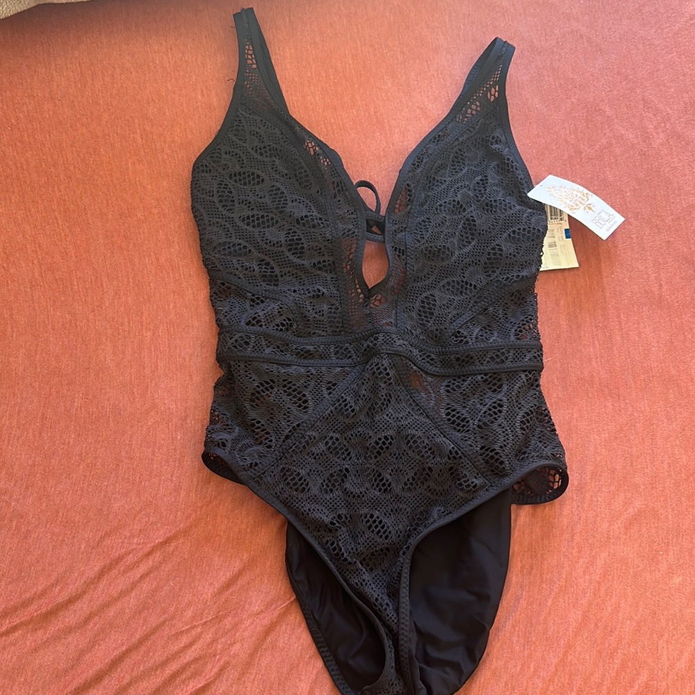 Becca Swim by Rebecca Virtue one piece bathing suit nwt